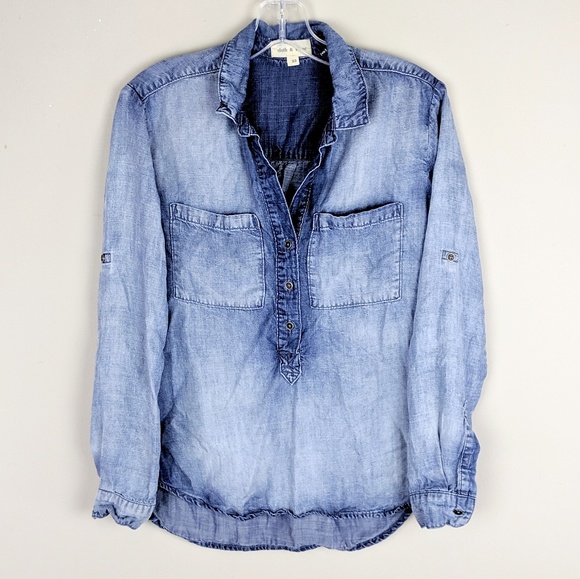 cloth & stone Tops - Cloth & Stone | Blue Double Pocket Top - E29